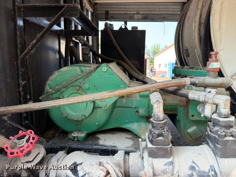 image for item EA0380 2009 International DuraStar 4300 sewer jetter truck