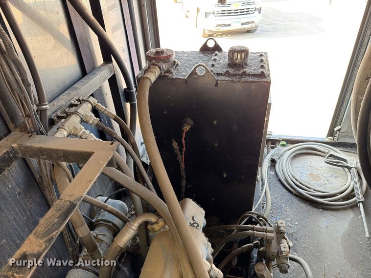 image for item EA0380 2009 International DuraStar 4300 sewer jetter truck