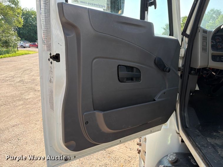 image for item EA0380 2009 International DuraStar 4300 sewer jetter truck