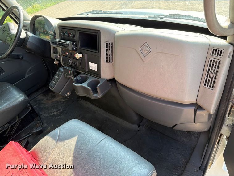 image for item EA0380 2009 International DuraStar 4300 sewer jetter truck