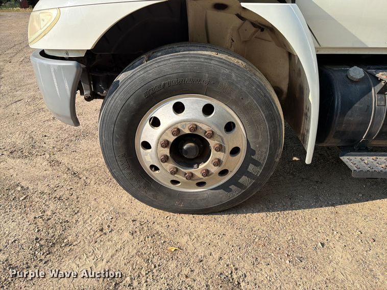 image for item EA0380 2009 International DuraStar 4300 sewer jetter truck