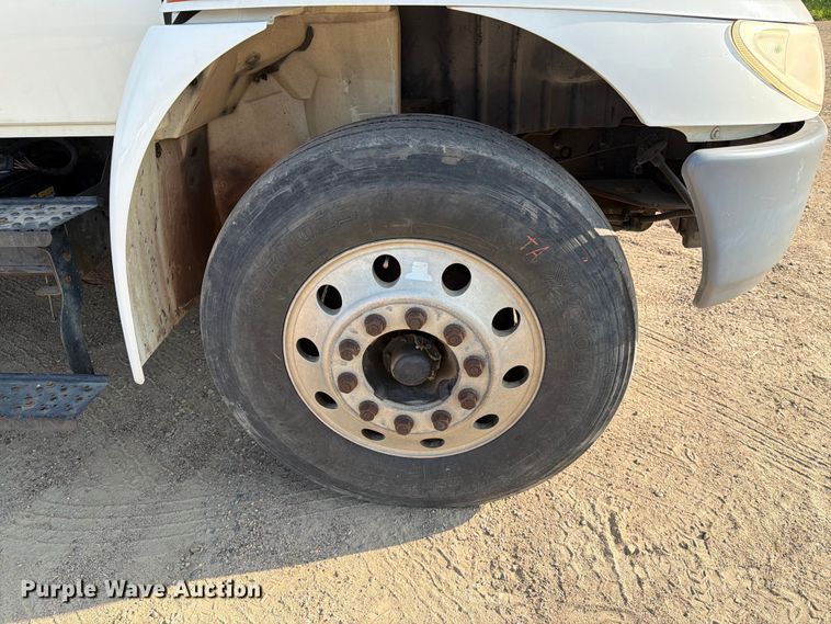 image for item EA0380 2009 International DuraStar 4300 sewer jetter truck