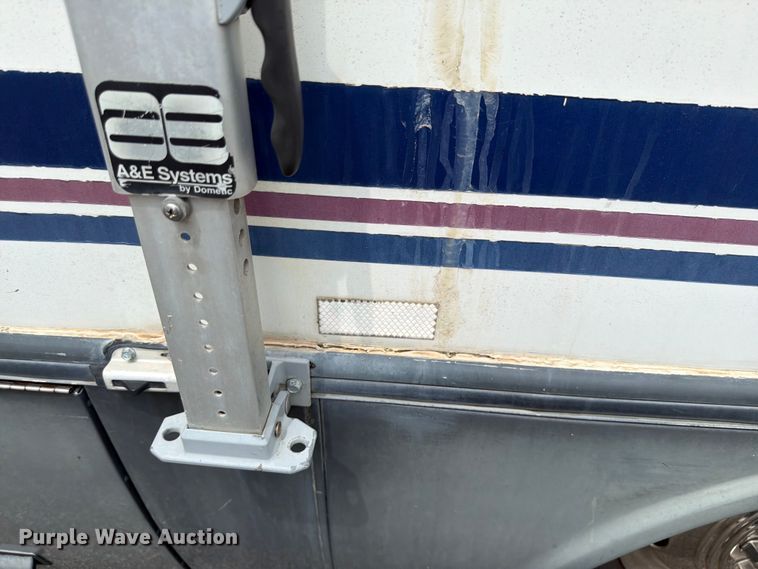 image for item EA4944 1997 Airstream Land Yacht RV