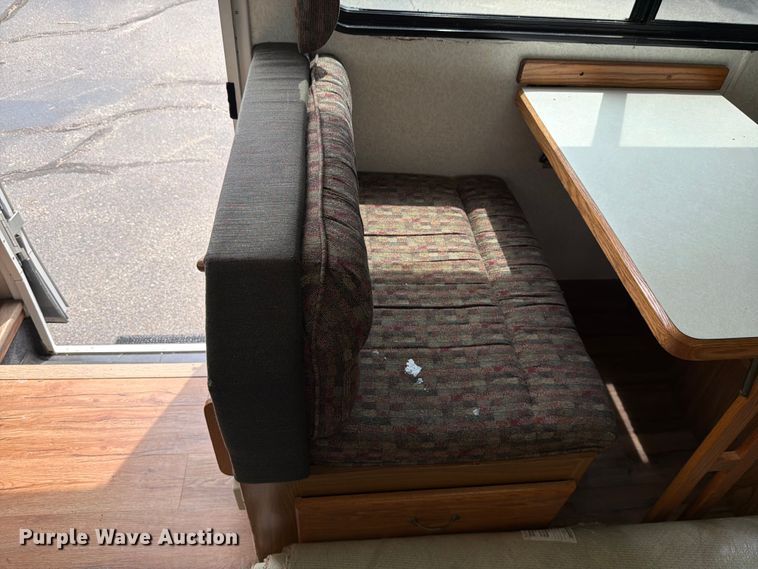 image for item EA4944 1997 Airstream Land Yacht RV