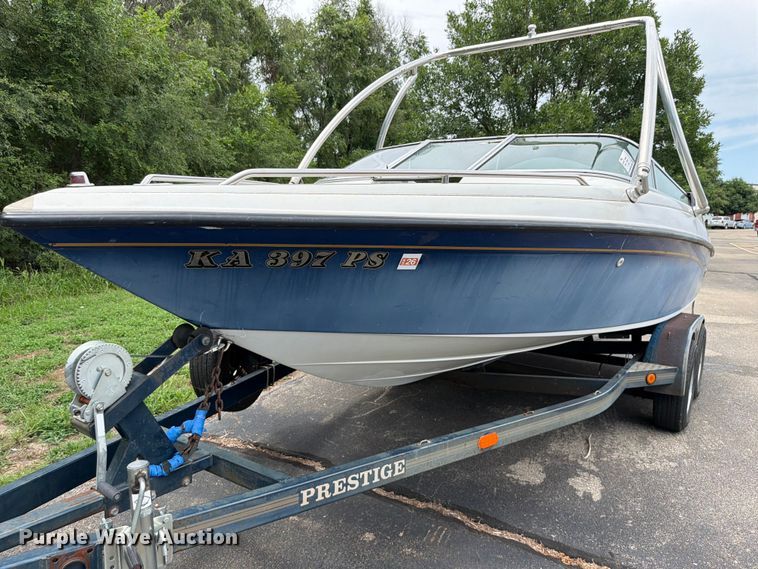image for item EA4945 1993 Crownline 196BR boat