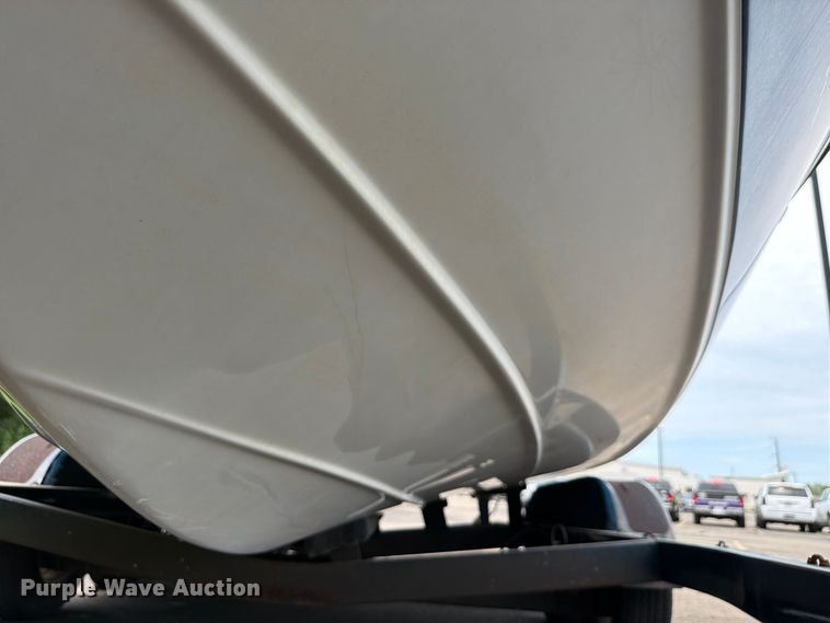 image for item EA4945 1993 Crownline 196BR boat