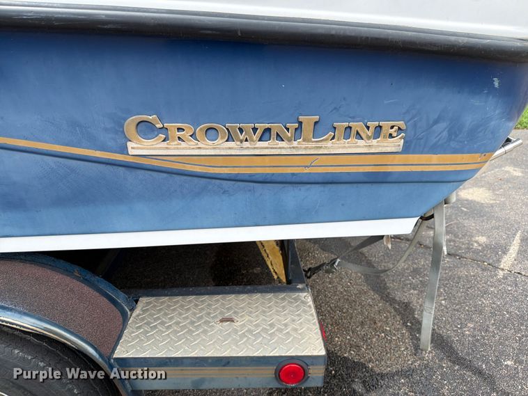 image for item EA4945 1993 Crownline 196BR boat