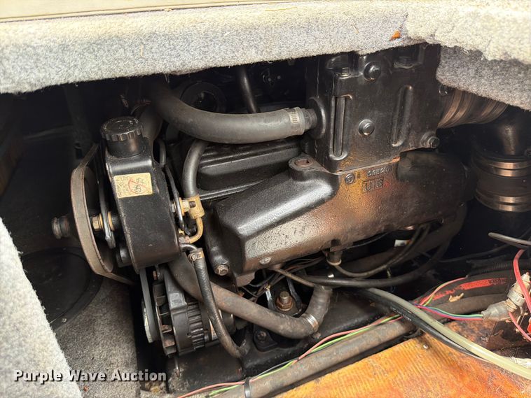 image for item EA4945 1993 Crownline 196BR boat