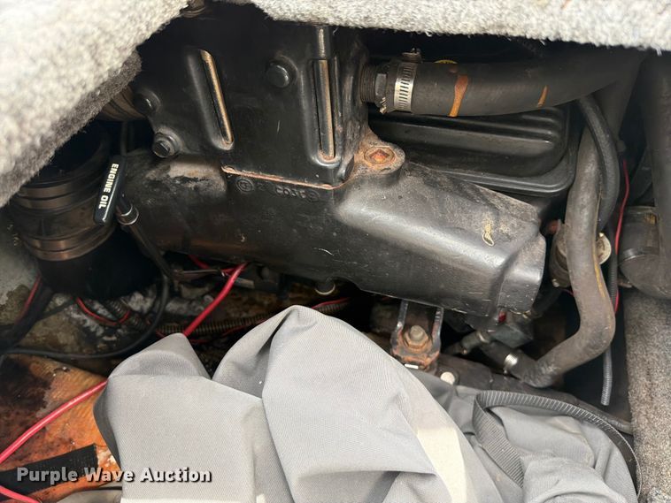 image for item EA4945 1993 Crownline 196BR boat