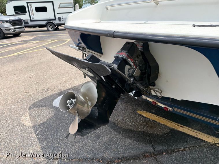 image for item EA4945 1993 Crownline 196BR boat