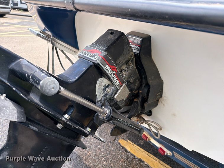 image for item EA4945 1993 Crownline 196BR boat
