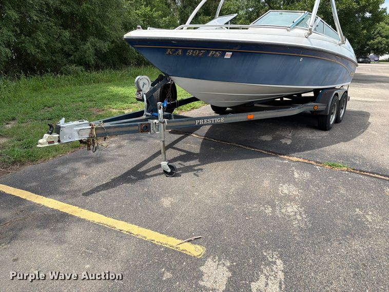 image for item EA4945 1993 Crownline 196BR boat