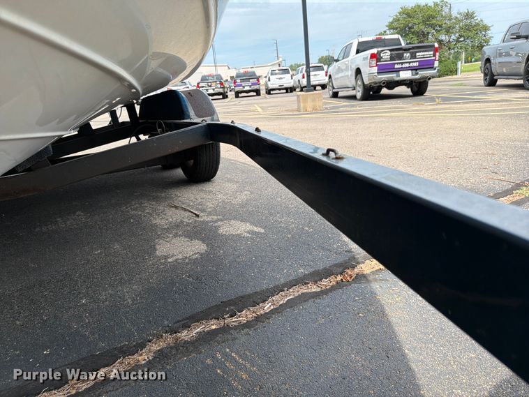 image for item EA4945 1993 Crownline 196BR boat