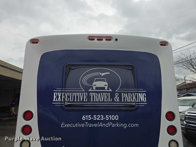 image for item EA5462 2020 Starcraft E55 shuttle bus