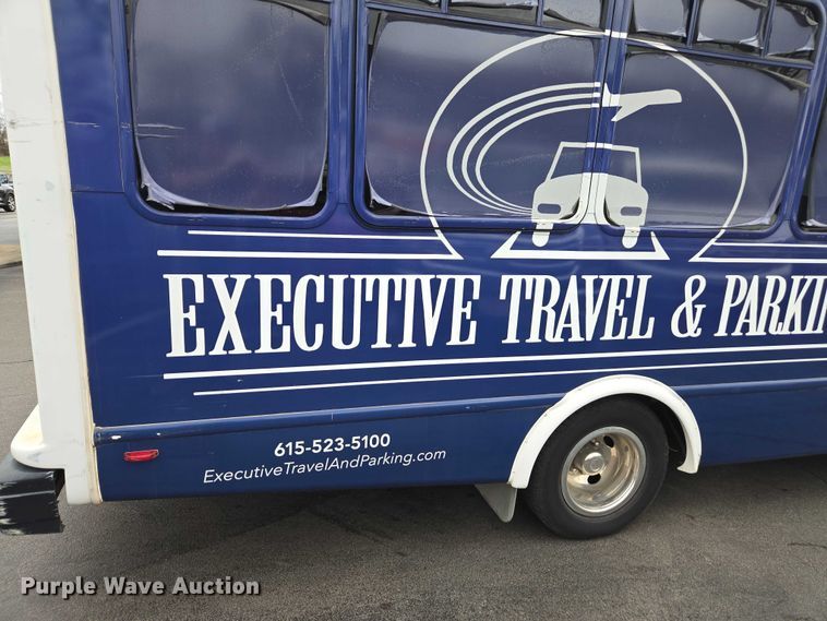 image for item EA5462 2020 Starcraft E55 shuttle bus