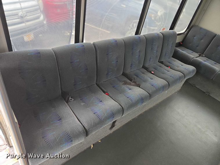 image for item EA5462 2020 Starcraft E55 shuttle bus