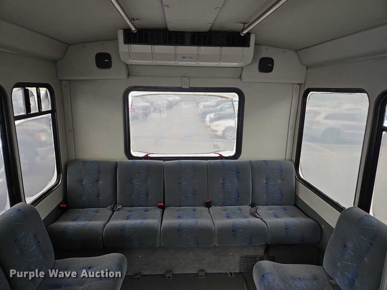 image for item EA5462 2020 Starcraft E55 shuttle bus
