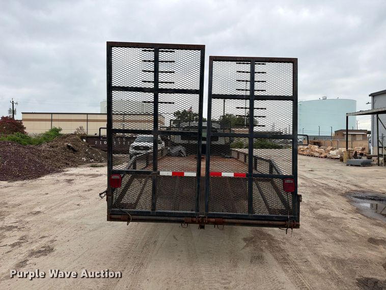 image for item ED5341 2004 Chevrolet C5500 flatbed truck
