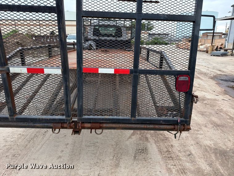 image for item ED5341 2004 Chevrolet C5500 flatbed truck