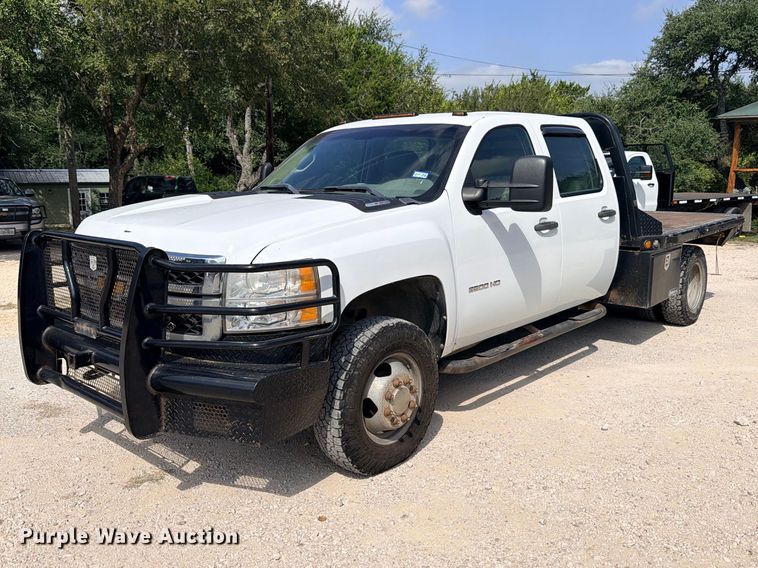 2012 Chevrolet Silverado 3500HD Crew Cab pickup truck