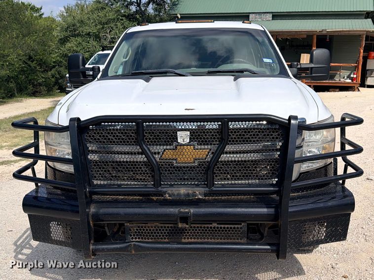image for item ED5459 2012 Chevrolet Silverado 3500HD Crew Cab pickup truck