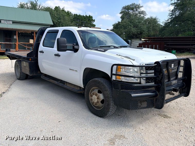image for item ED5459 2012 Chevrolet Silverado 3500HD Crew Cab pickup truck