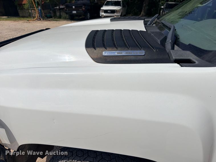 image for item ED5459 2012 Chevrolet Silverado 3500HD Crew Cab pickup truck