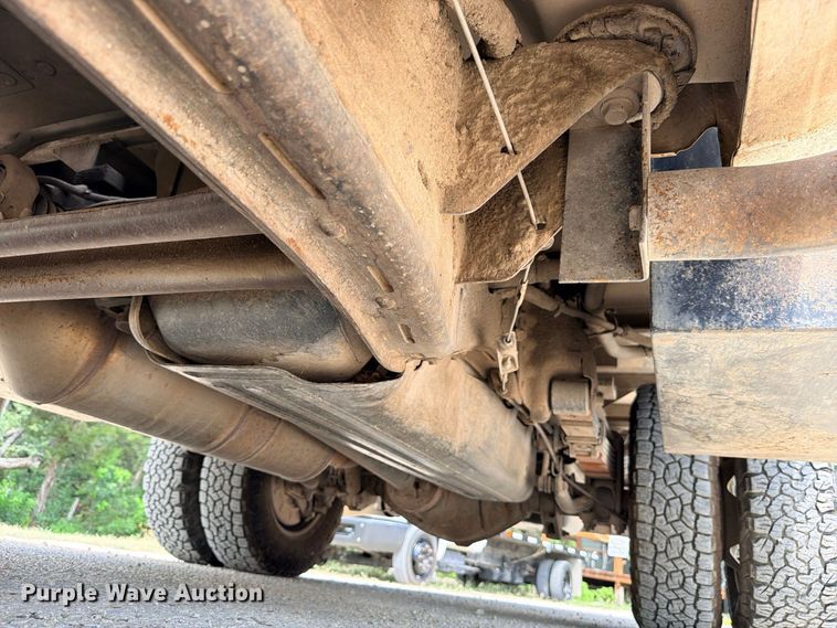 image for item ED5459 2012 Chevrolet Silverado 3500HD Crew Cab pickup truck