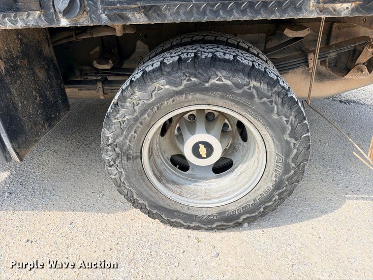 image for item ED5459 2012 Chevrolet Silverado 3500HD Crew Cab pickup truck