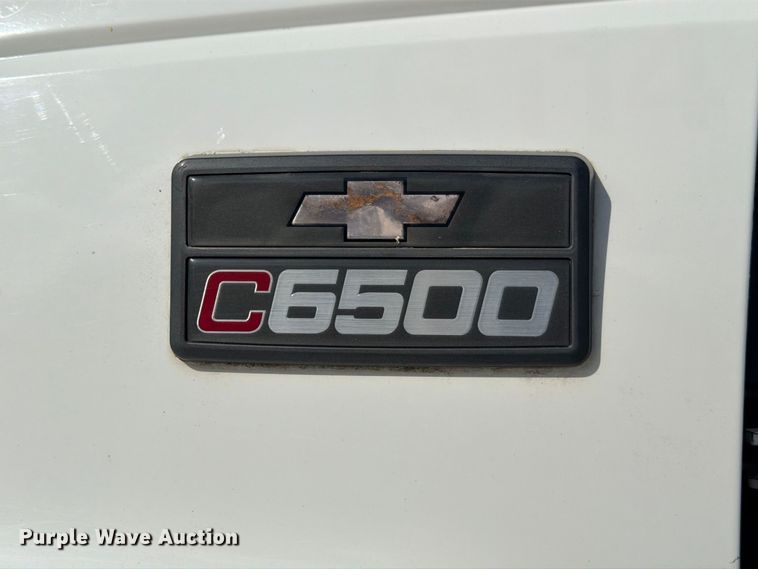 image for item ED5460 2002 Chevrolet C6500 dump flatbed truck