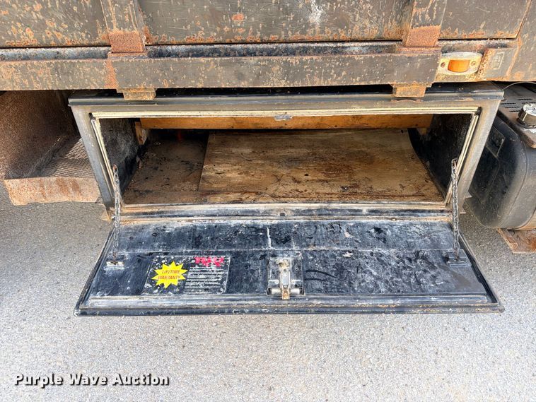 image for item ED5460 2002 Chevrolet C6500 dump flatbed truck
