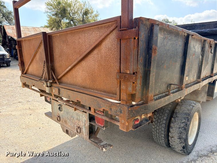 image for item ED5460 2002 Chevrolet C6500 dump flatbed truck
