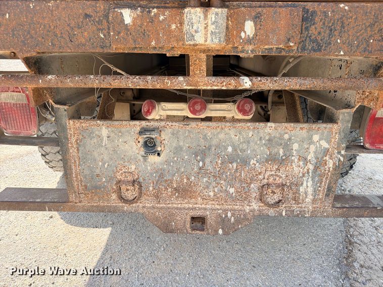 image for item ED5460 2002 Chevrolet C6500 dump flatbed truck
