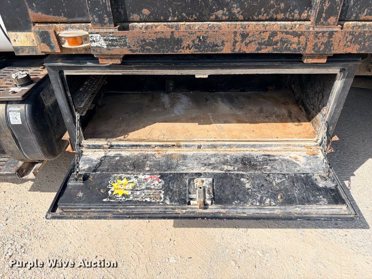 image for item ED5460 2002 Chevrolet C6500 dump flatbed truck