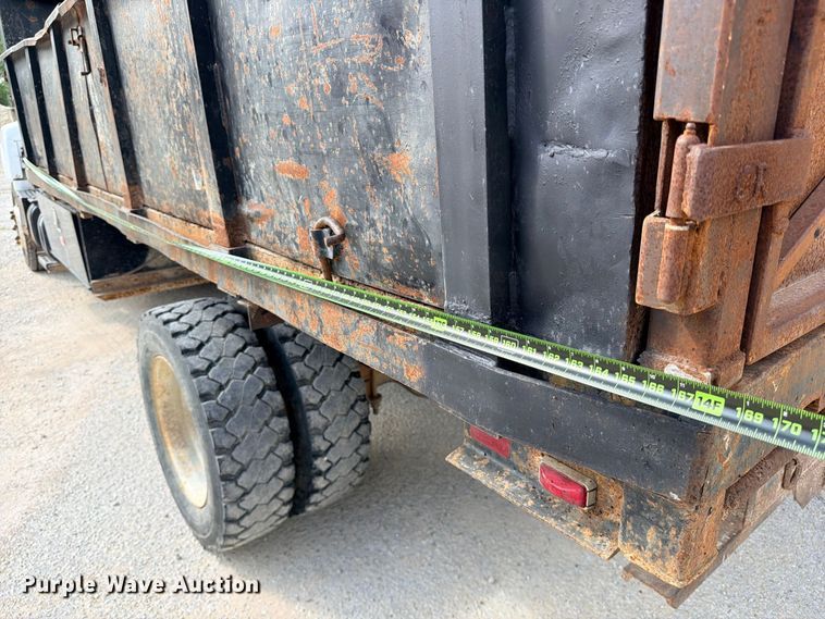 image for item ED5460 2002 Chevrolet C6500 dump flatbed truck
