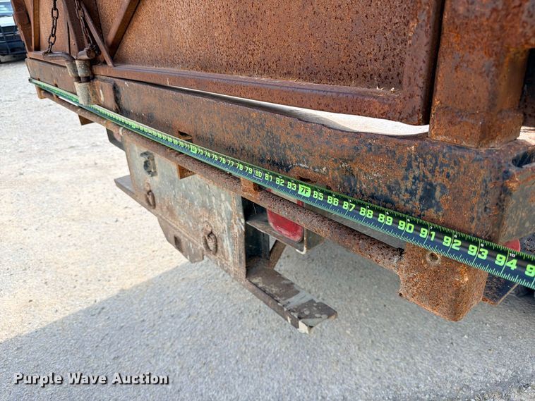image for item ED5460 2002 Chevrolet C6500 dump flatbed truck