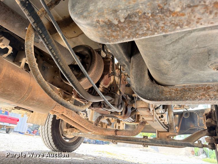 image for item ED5460 2002 Chevrolet C6500 dump flatbed truck