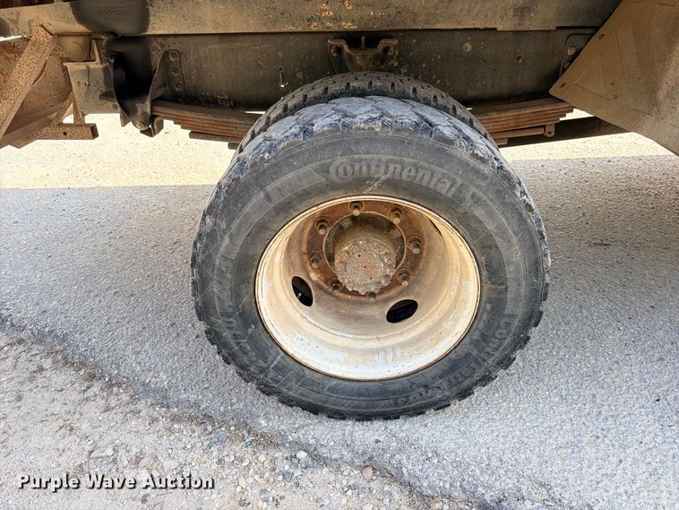 image for item ED5460 2002 Chevrolet C6500 dump flatbed truck