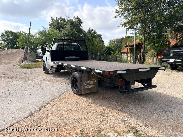 image for item ED5461 2020 Chevrolet Silverado 6500HD Flatbed truck