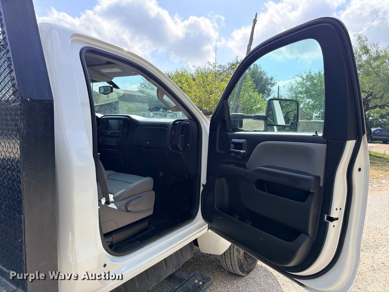 image for item ED5461 2020 Chevrolet Silverado 6500HD Flatbed truck