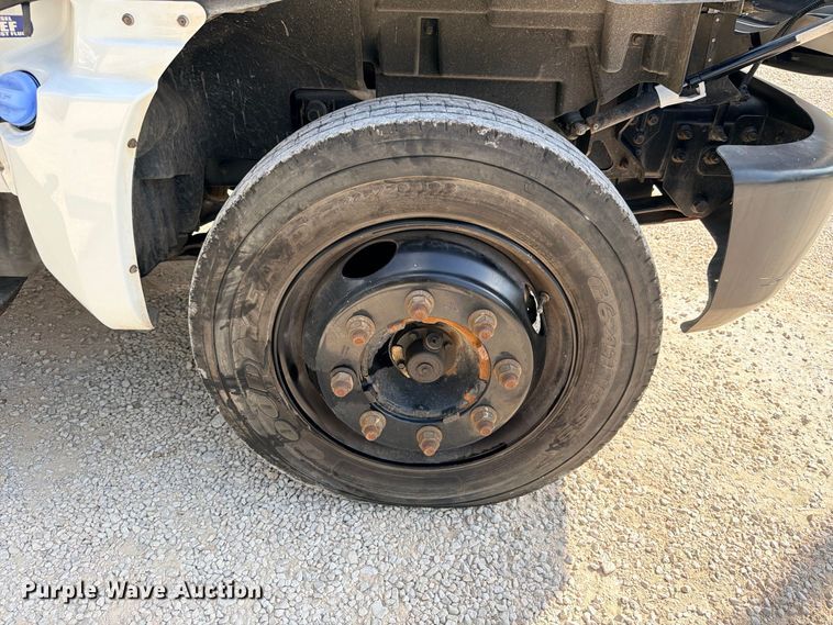 image for item ED5461 2020 Chevrolet Silverado 6500HD Flatbed truck