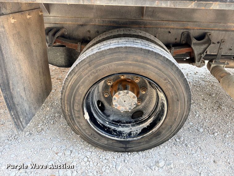image for item ED5461 2020 Chevrolet Silverado 6500HD Flatbed truck