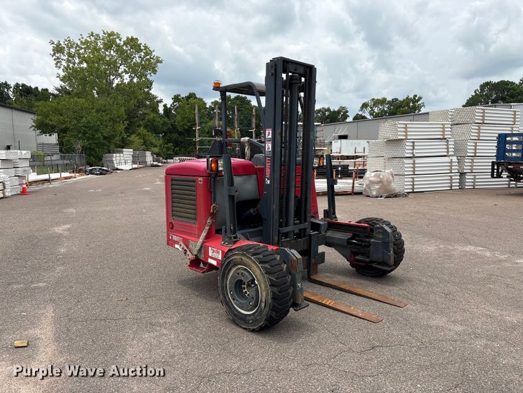 image for item EF1296 2016 Moffett M85501 forklift