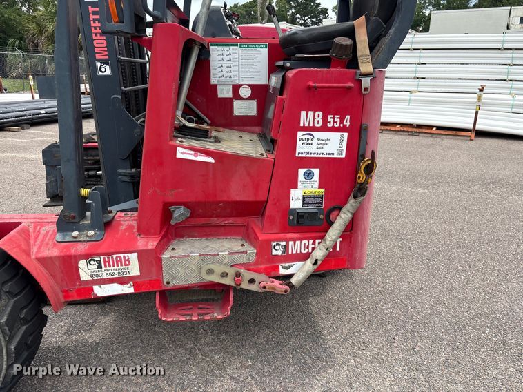 image for item EF1296 2016 Moffett M85501 forklift