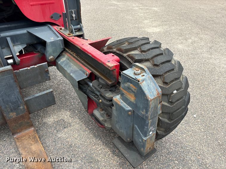 image for item EF1296 2016 Moffett M85501 forklift