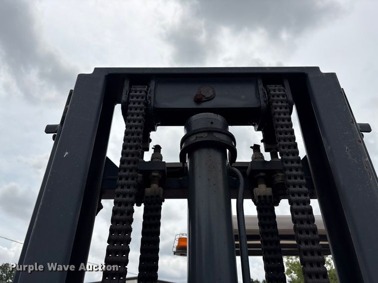 image for item EF1296 2016 Moffett M85501 forklift