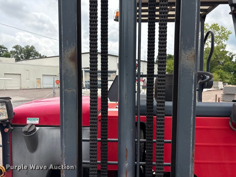 image for item EF1296 2016 Moffett M85501 forklift