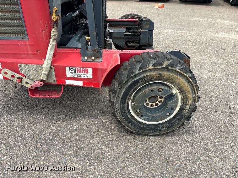 image for item EF1296 2016 Moffett M85501 forklift
