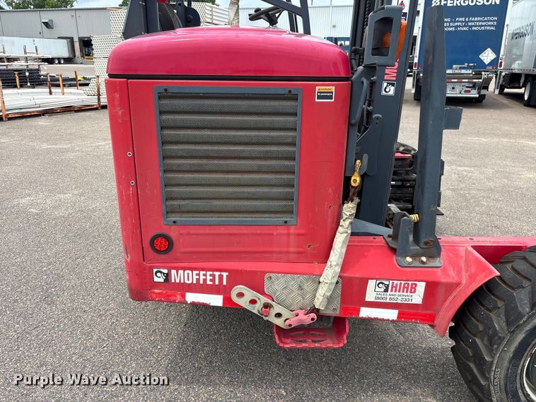 image for item EF1296 2016 Moffett M85501 forklift