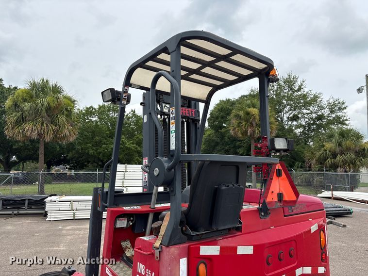 image for item EF1296 2016 Moffett M85501 forklift